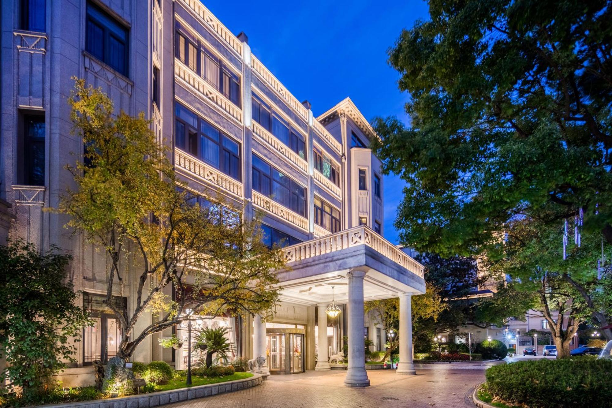 Donghu Hotel