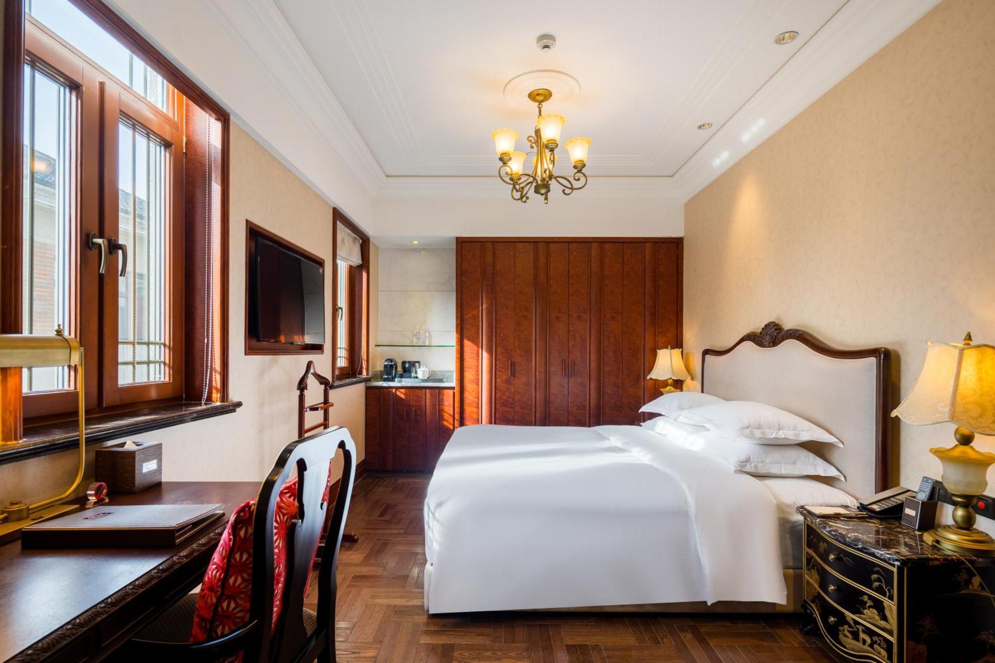 Donghu 5* Shanghai